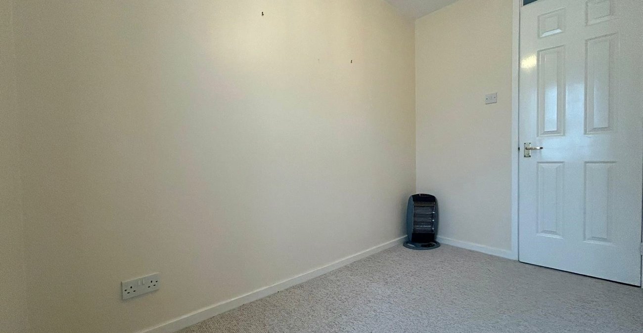 3 bedroom house for sale in Lordswood | Robinson Michael & Jackson