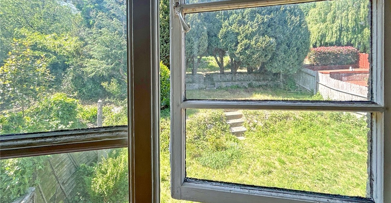 3 bedroom house for sale in Sidcup | Robinson Jackson