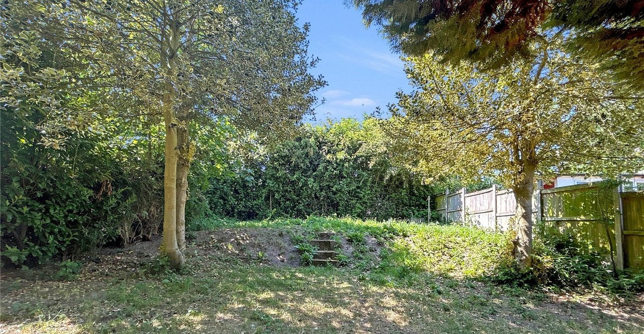 3 bedroom house for sale in Sidcup | Robinson Jackson