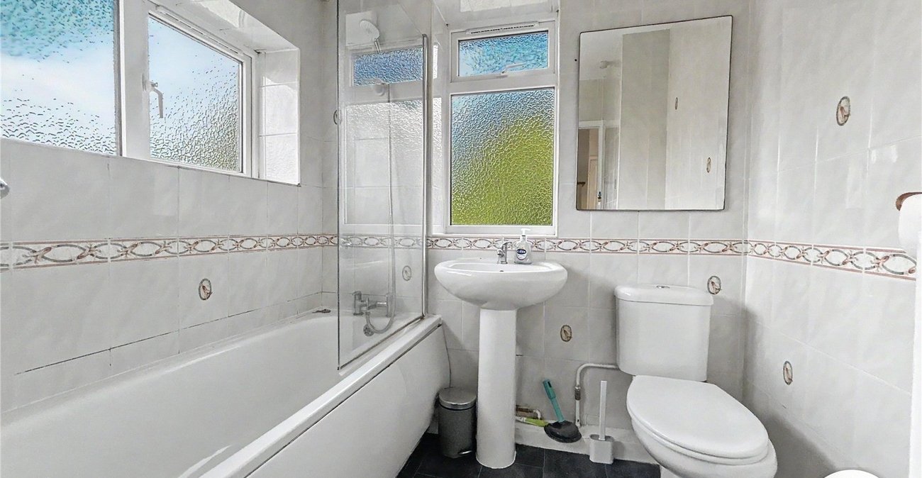 3 bedroom house for sale in Sidcup | Robinson Jackson
