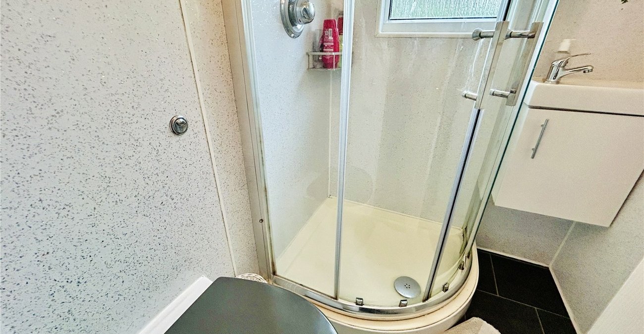 5 bedroom house for sale in Sidcup | Robinson Jackson