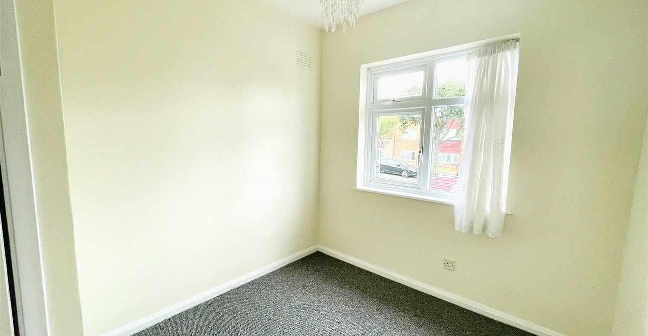 3 bedroom house for sale in Sidcup | Robinson Jackson