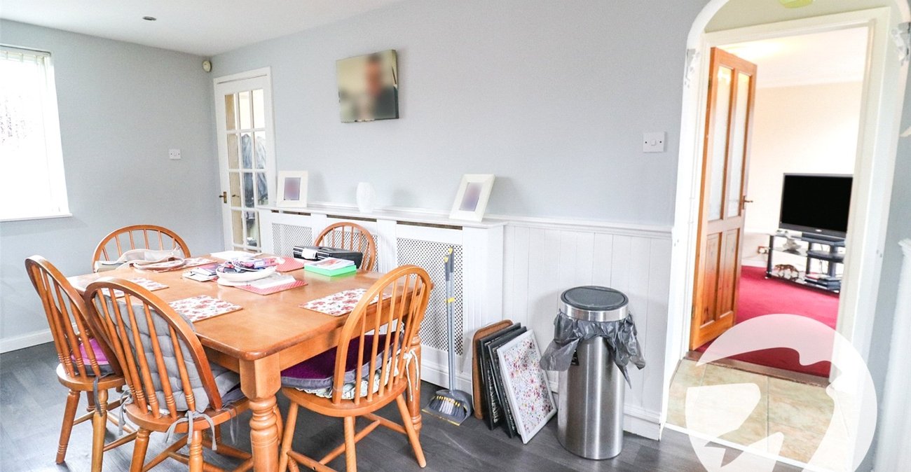 3 bedroom house for sale in Erith | Robinson Jackson