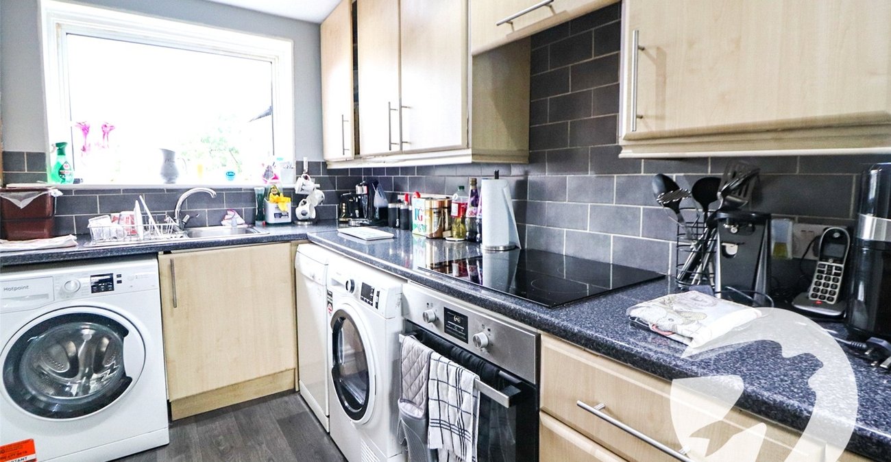 3 bedroom house for sale in Erith | Robinson Jackson