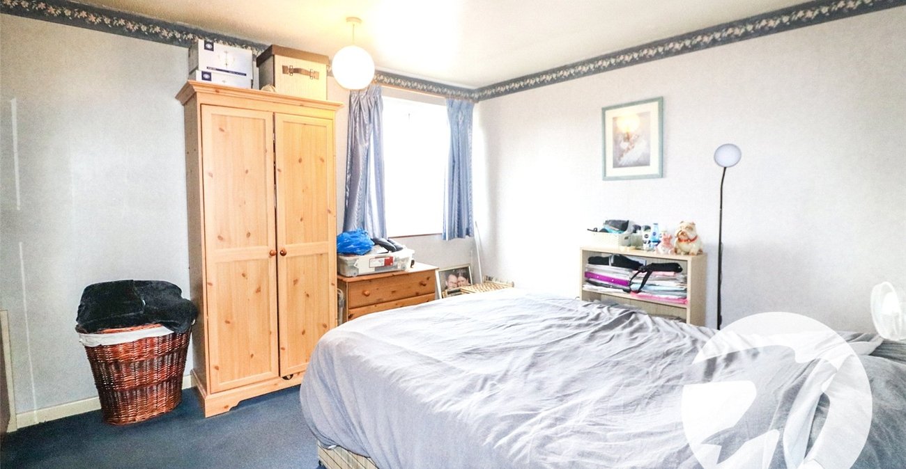 3 bedroom house for sale in Erith | Robinson Jackson