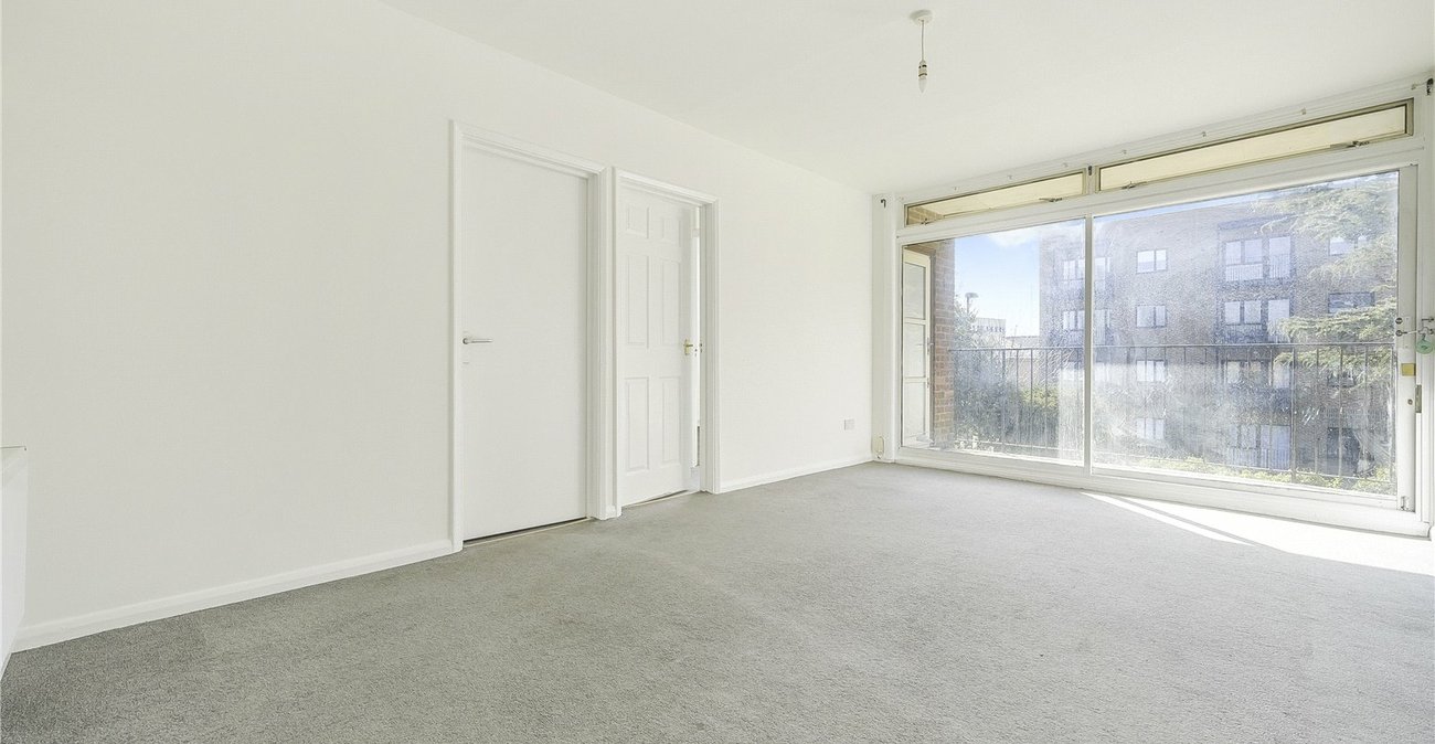 2 bedroom property for sale in  | Robinson Jackson