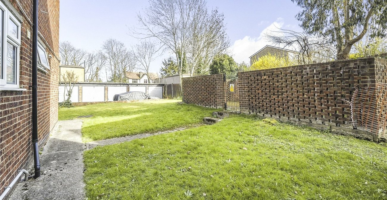 2 bedroom property for sale in  | Robinson Jackson