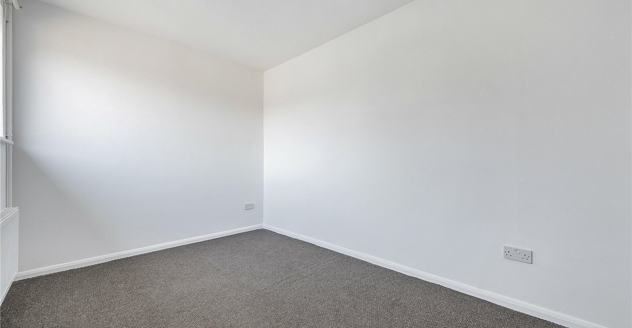 2 bedroom property for sale in  | Robinson Jackson