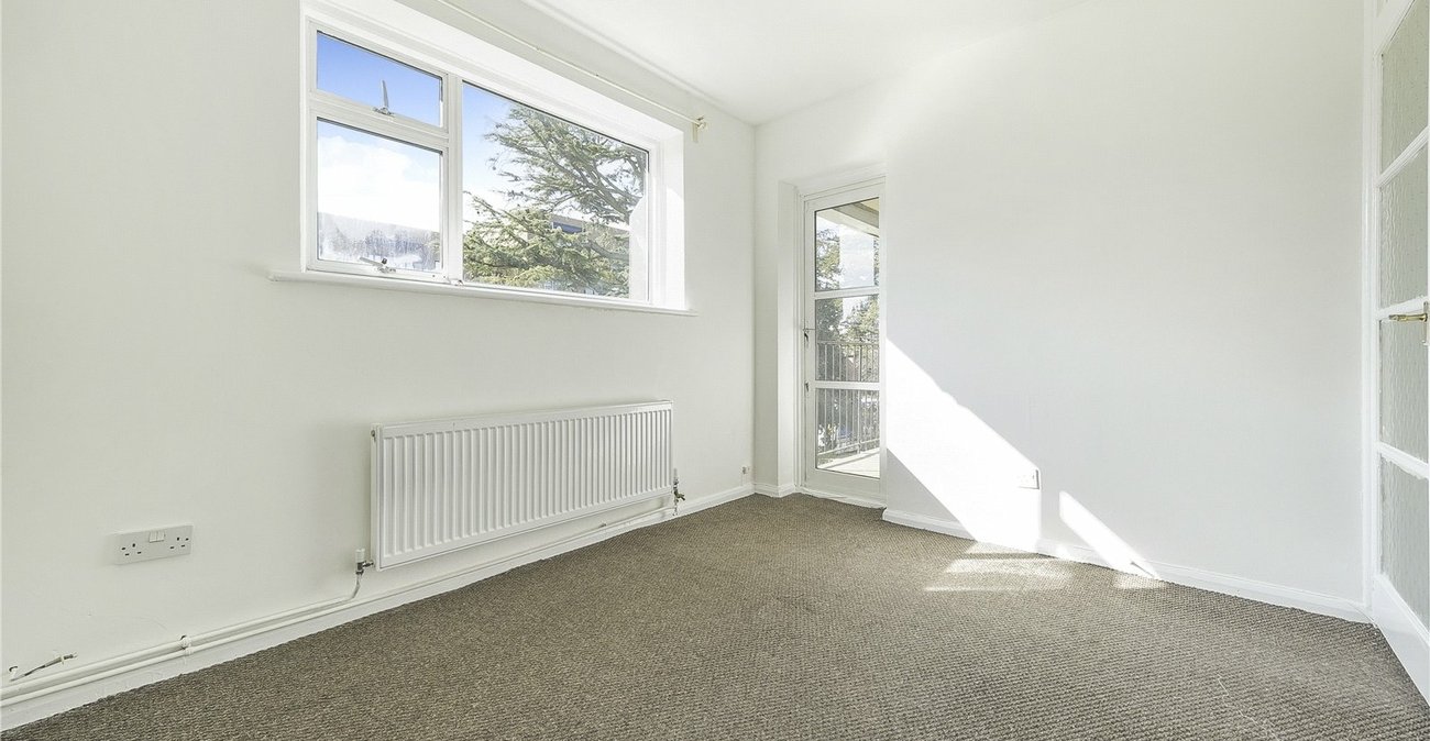 2 bedroom property for sale in  | Robinson Jackson