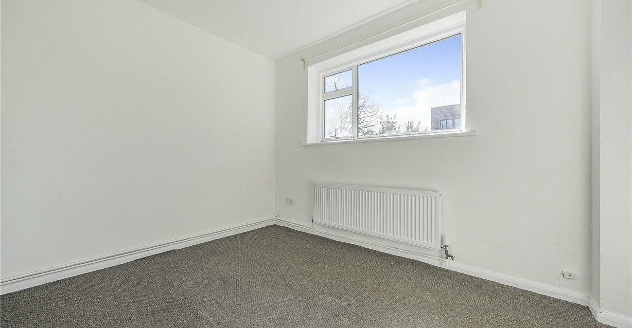 2 bedroom property for sale in  | Robinson Jackson