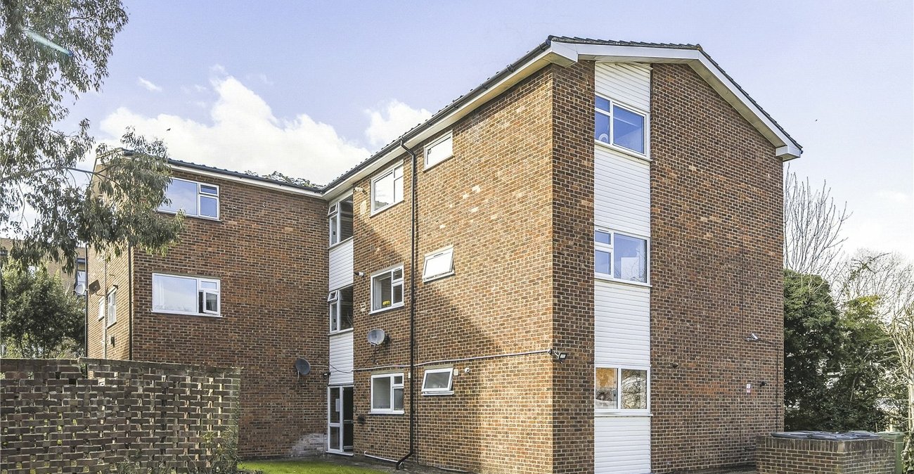 2 bedroom property for sale in  | Robinson Jackson