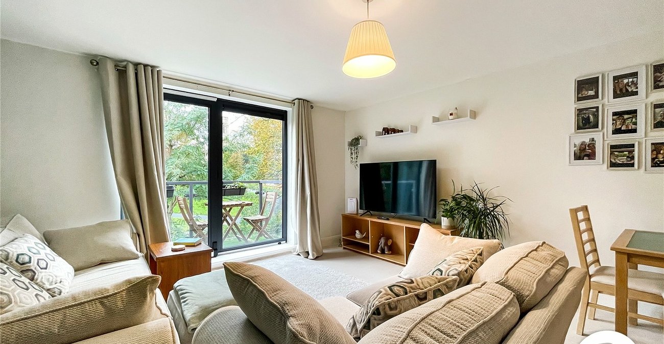 2 bedroom property for sale in Maidstone | Robinson Michael & Jackson