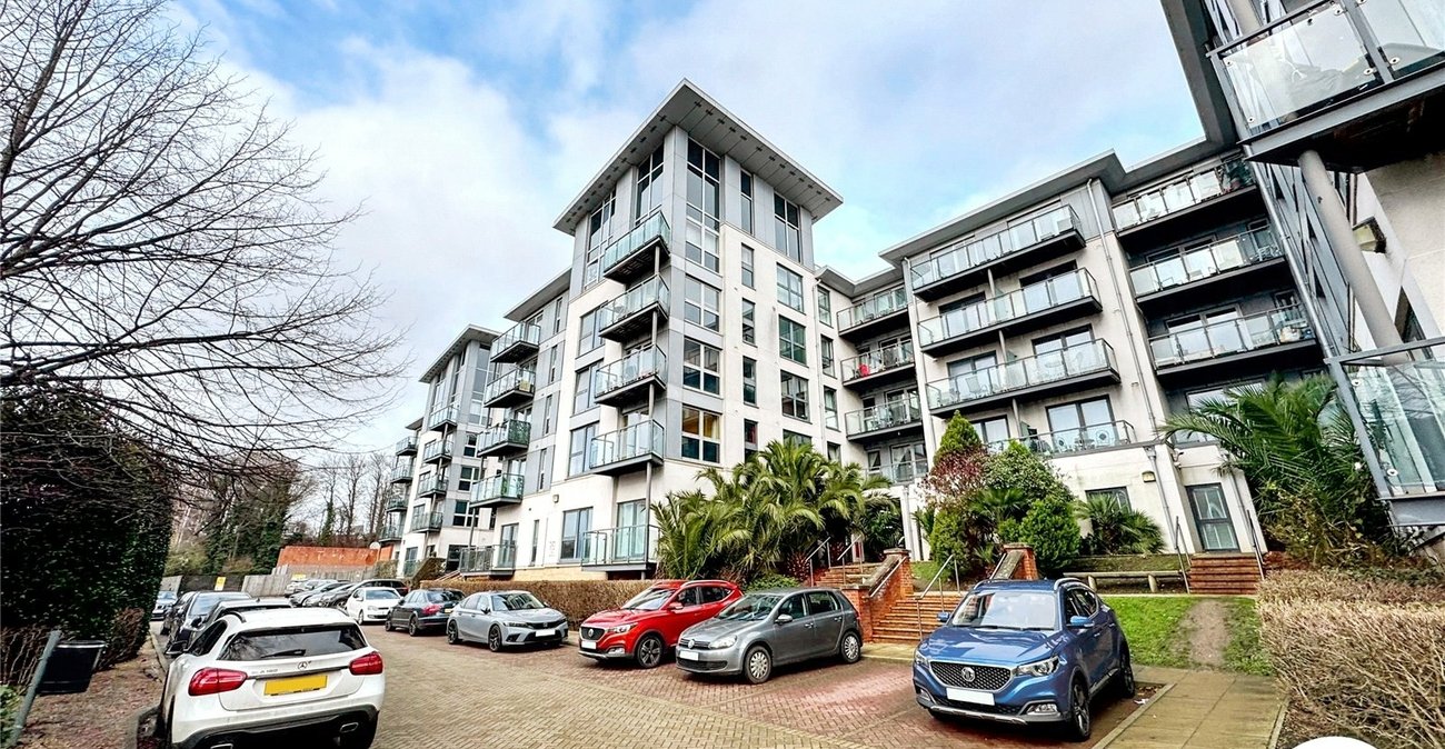 2 bedroom property for sale in Maidstone | Robinson Michael & Jackson