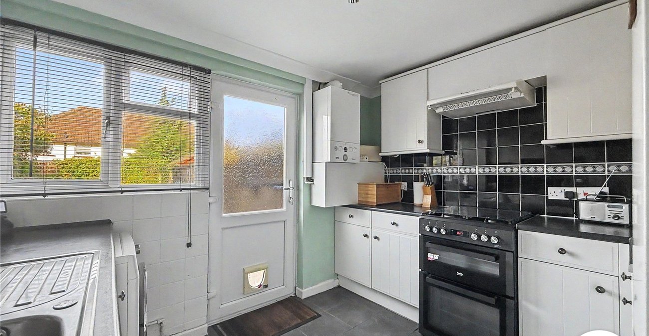 2 bedroom property for sale in Lordswood | Robinson Michael & Jackson