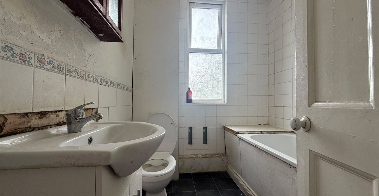 3 bedroom house for sale in Abbey Wood | Robinson Jackson