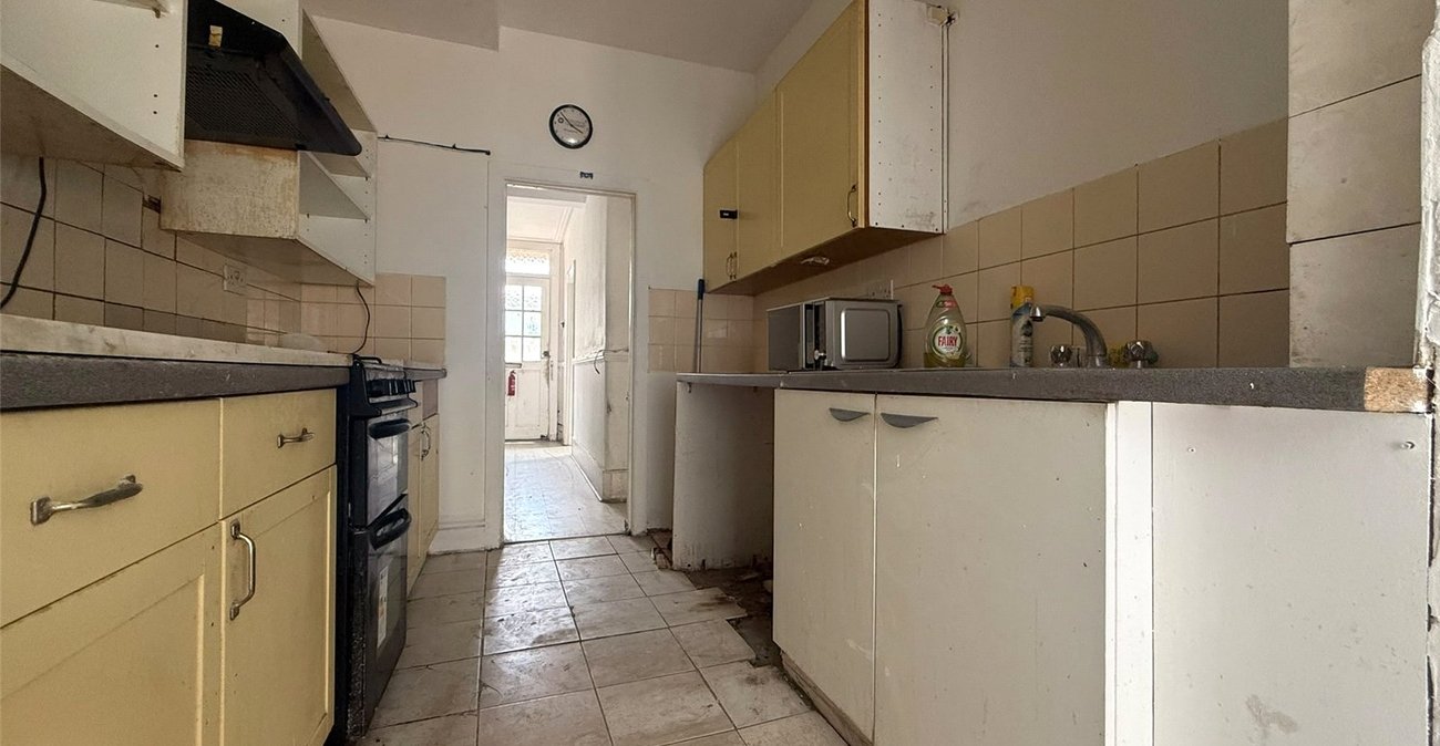 3 bedroom house for sale in Abbey Wood | Robinson Jackson