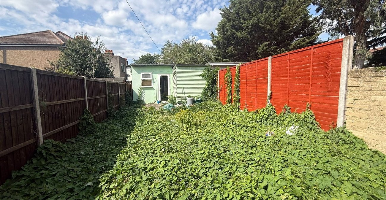 3 bedroom house for sale in Abbey Wood | Robinson Jackson
