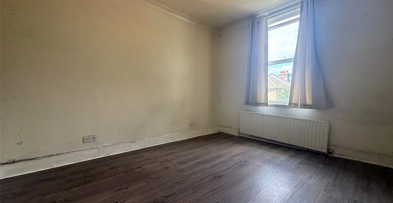 3 bedroom house for sale in Abbey Wood | Robinson Jackson