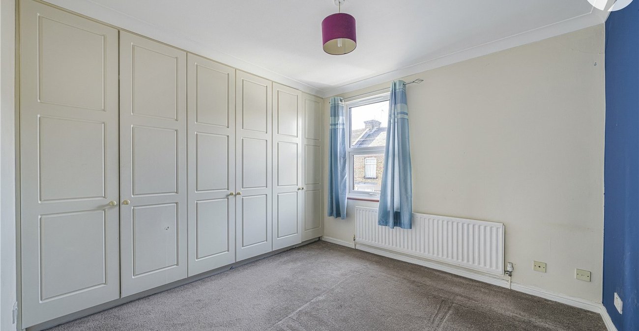 2 bedroom house for sale in Gravesend | Robinson Michael & Jackson