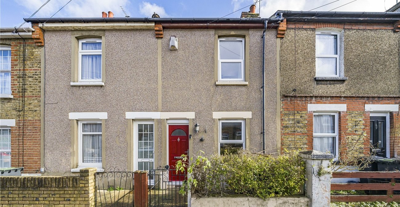 2 bedroom house for sale in Gravesend | Robinson Michael & Jackson