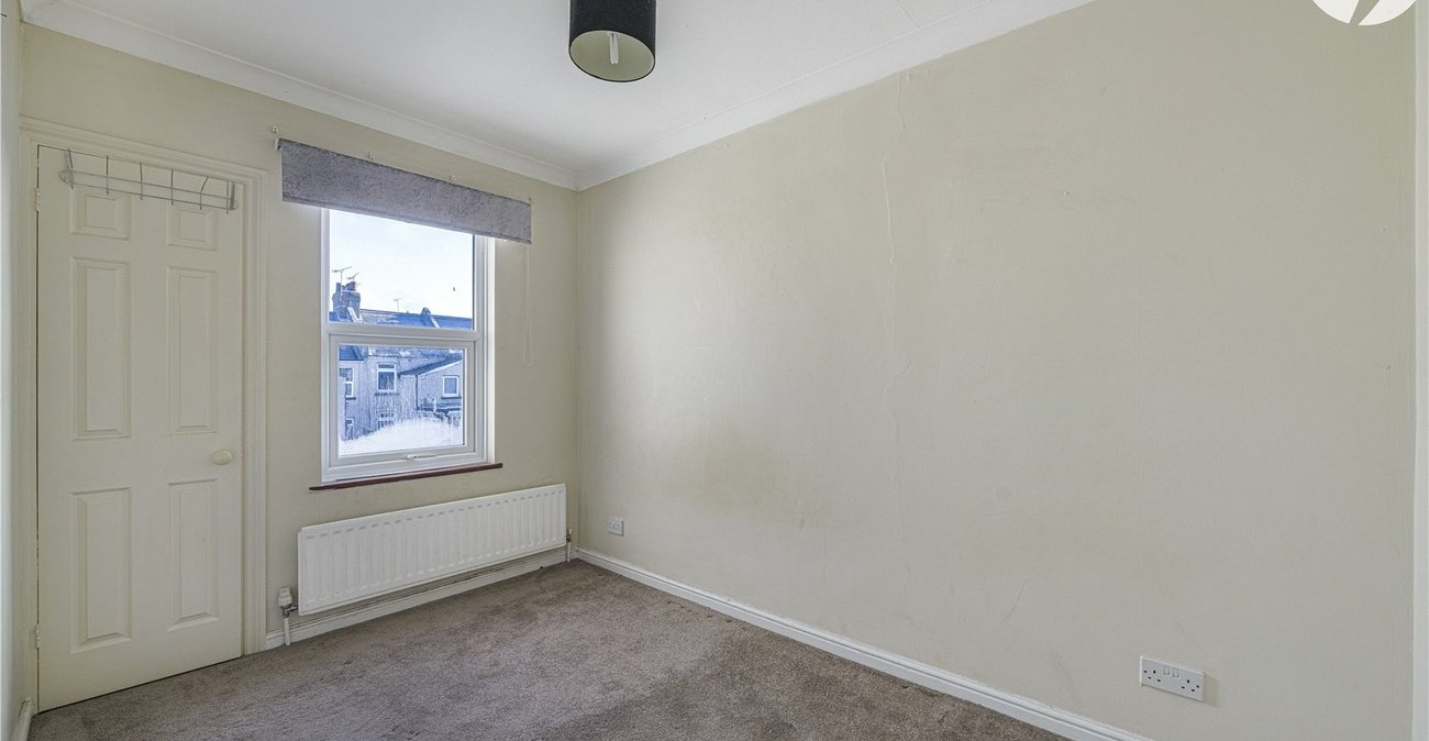 2 bedroom house for sale in Gravesend | Robinson Michael & Jackson