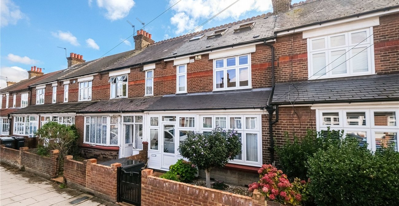 3 bedroom house for sale in Gravesend | Robinson Michael & Jackson