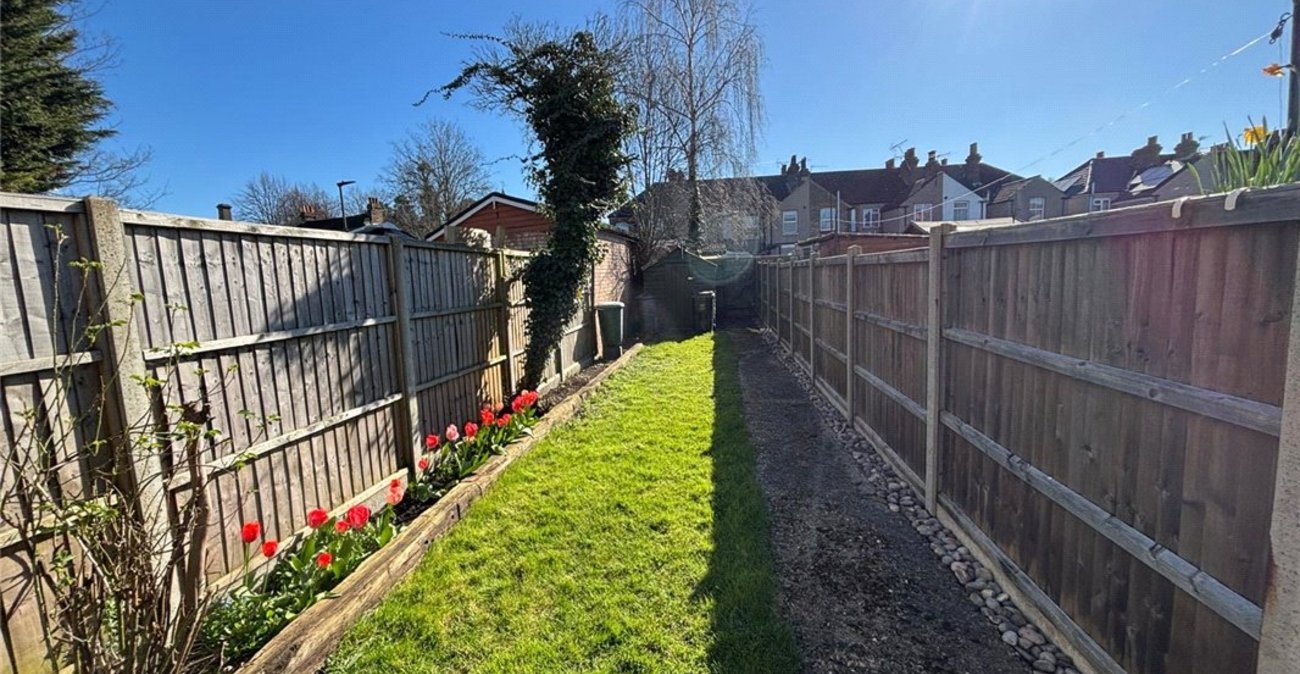 2 bedroom house for sale in St Pauls Cray | Robinson Jackson