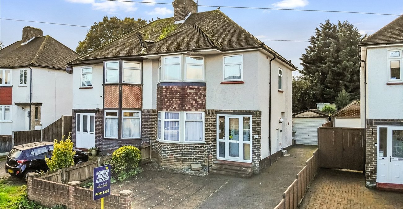 3 bedroom house for sale in Maidstone | Robinson Michael & Jackson