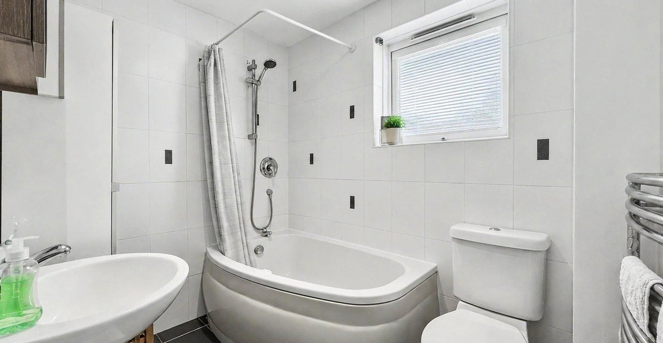 1 bedroom house for sale in Hempstead | Robinson Michael & Jackson