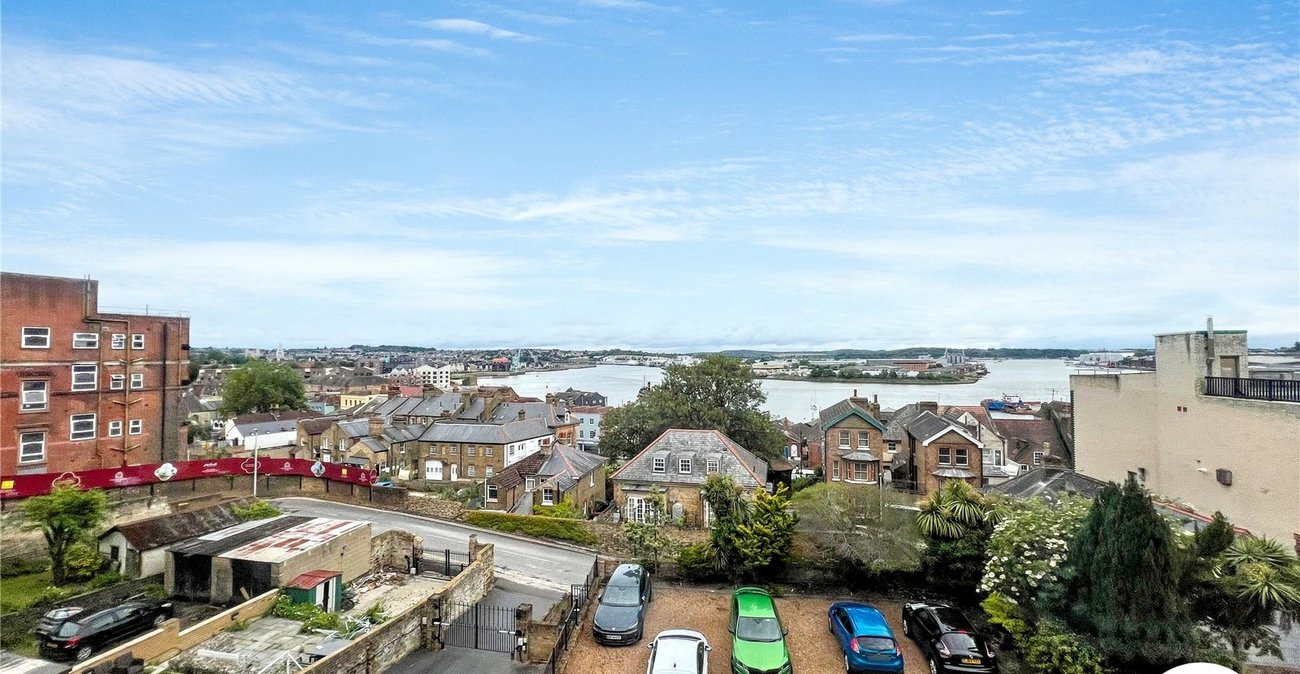 1 bedroom property for sale in 1-4 New Road Avenue | Robinson Michael & Jackson