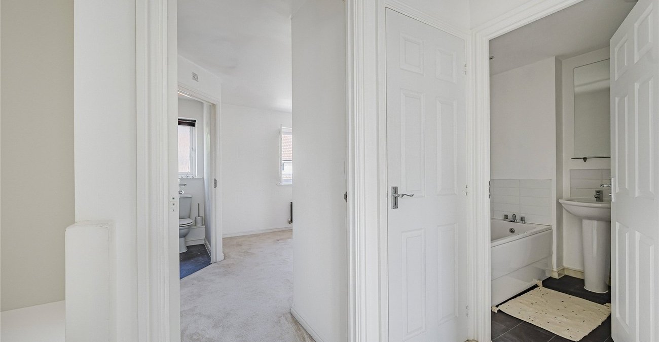 3 bedroom house for sale in Dartford | Robinson Jackson