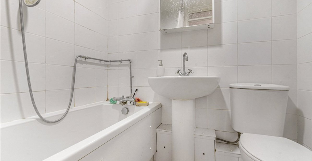1 bedroom property for sale in Orpington | Robinson Jackson