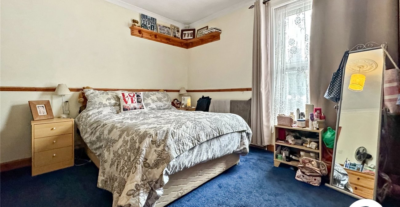 2 bedroom house for sale in Maidstone | Robinson Michael & Jackson