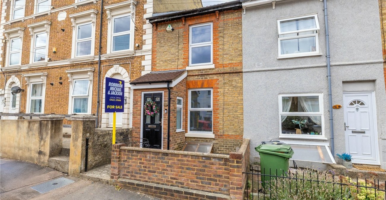 3 bedroom house for sale in Maidstone | Robinson Michael & Jackson