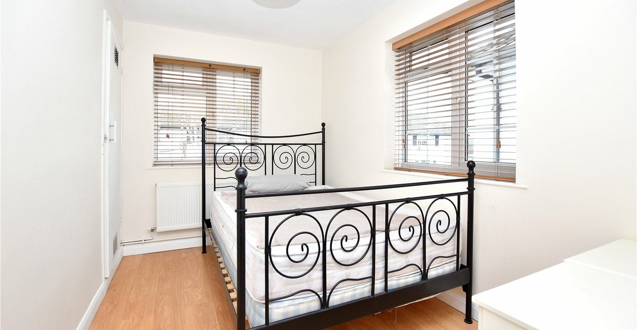 2 bedroom property for sale in Bexleyheath | Robinson Jackson