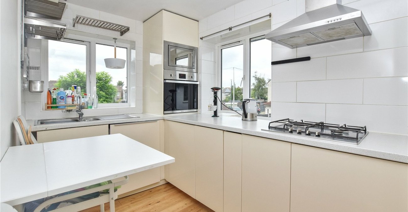 2 bedroom property for sale in Bexleyheath | Robinson Jackson