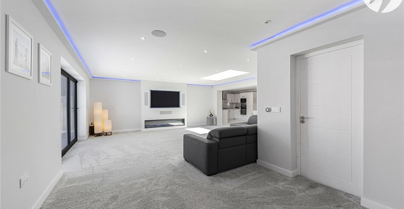 5 bedroom house for sale in Castle Hill | Robinson Jackson