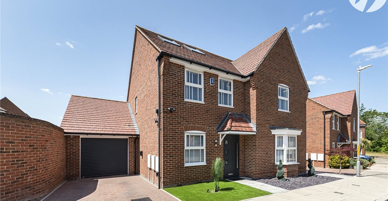 5 bedroom house for sale in Castle Hill | Robinson Jackson