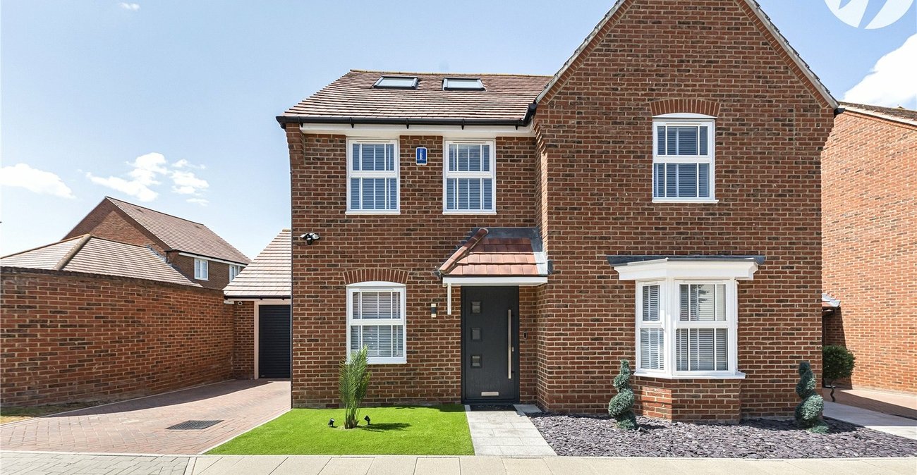 5 bedroom house for sale in Castle Hill | Robinson Jackson