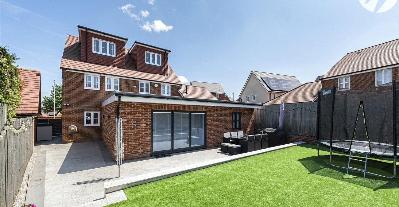 5 bedroom house for sale in Castle Hill | Robinson Jackson