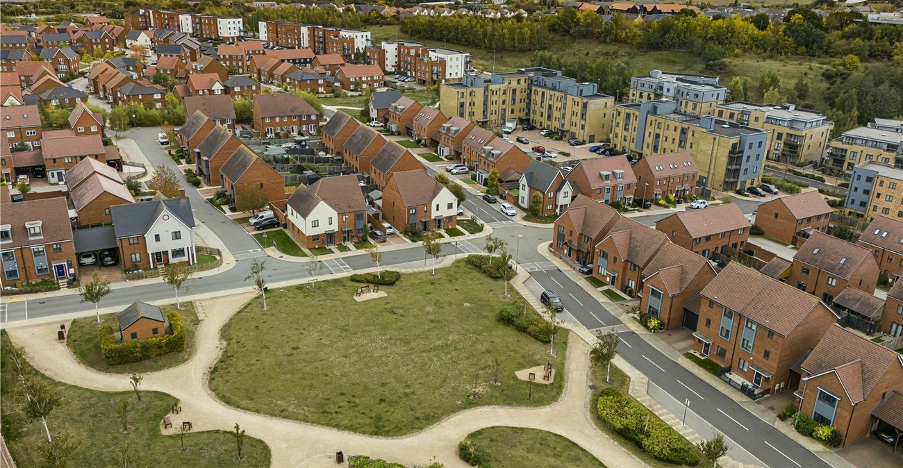 3 bedroom property for sale in Castle Hill | Robinson Jackson