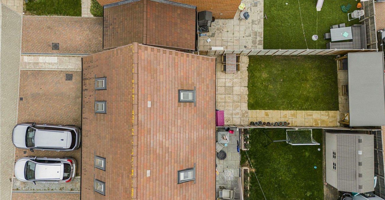 3 bedroom property for sale in Castle Hill | Robinson Jackson