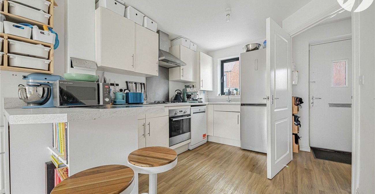 3 bedroom property for sale in Castle Hill | Robinson Jackson