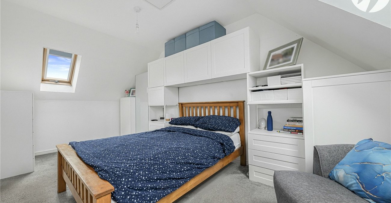 3 bedroom property for sale in Castle Hill | Robinson Jackson