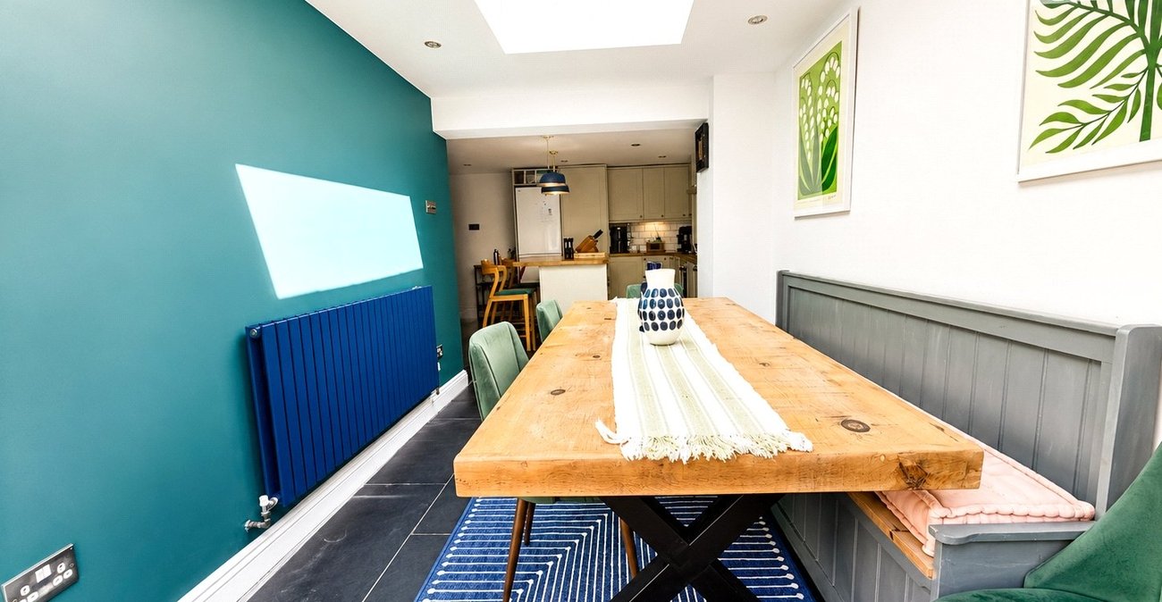 3 bedroom house for sale in London | Robinson Jackson