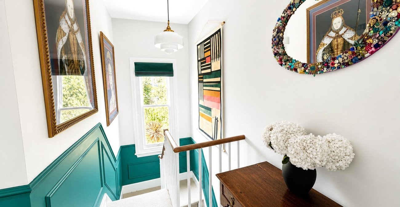 3 bedroom house for sale in London | Robinson Jackson