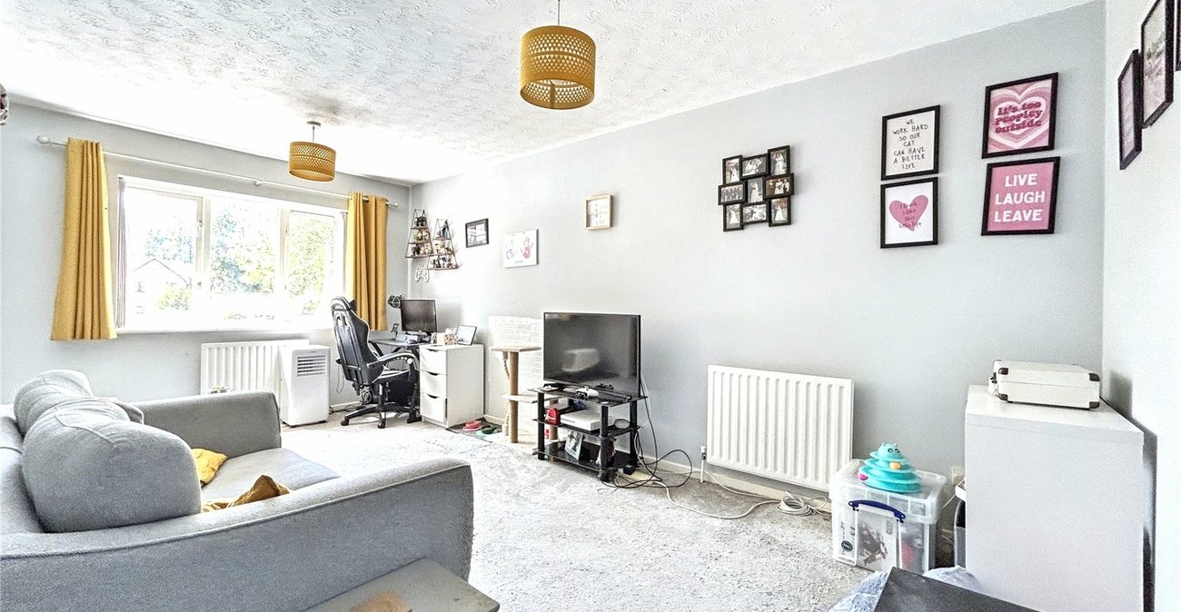 1 bedroom property for sale in Rainham | Robinson Michael & Jackson