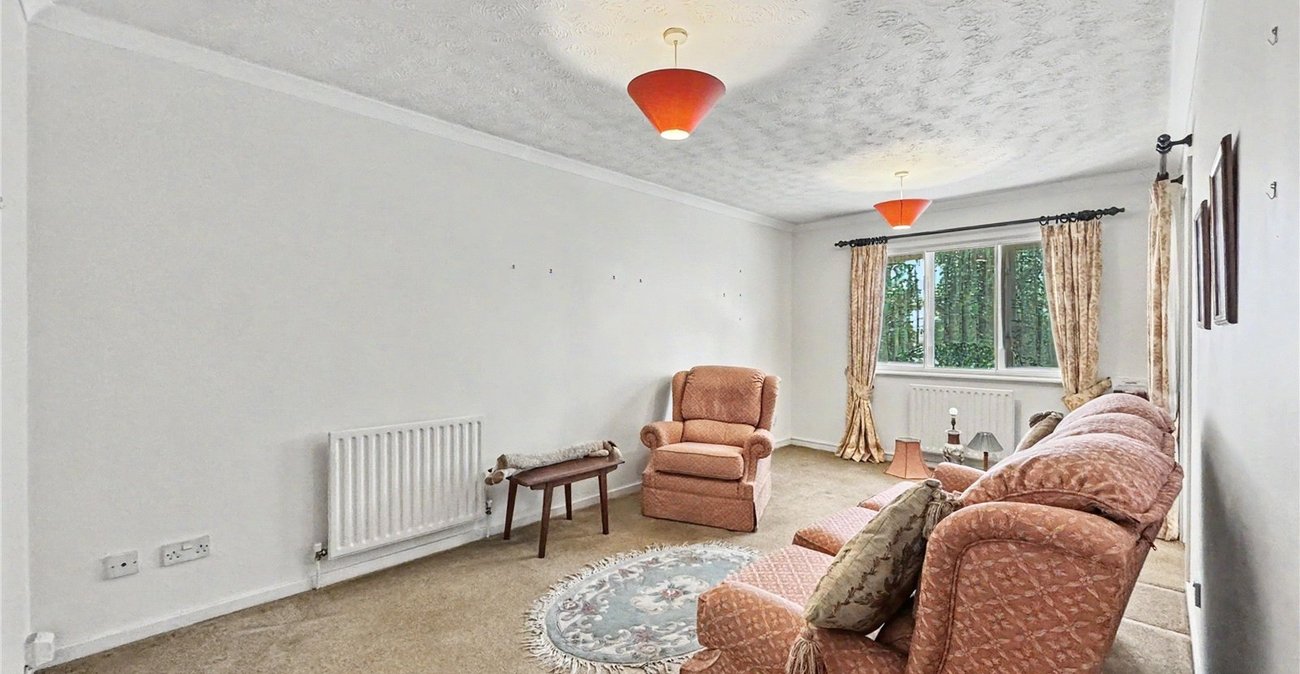 1 bedroom property for sale in Rainham | Robinson Michael & Jackson