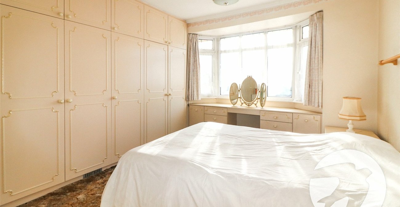 3 bedroom house for sale in Bexleyheath | Robinson Jackson