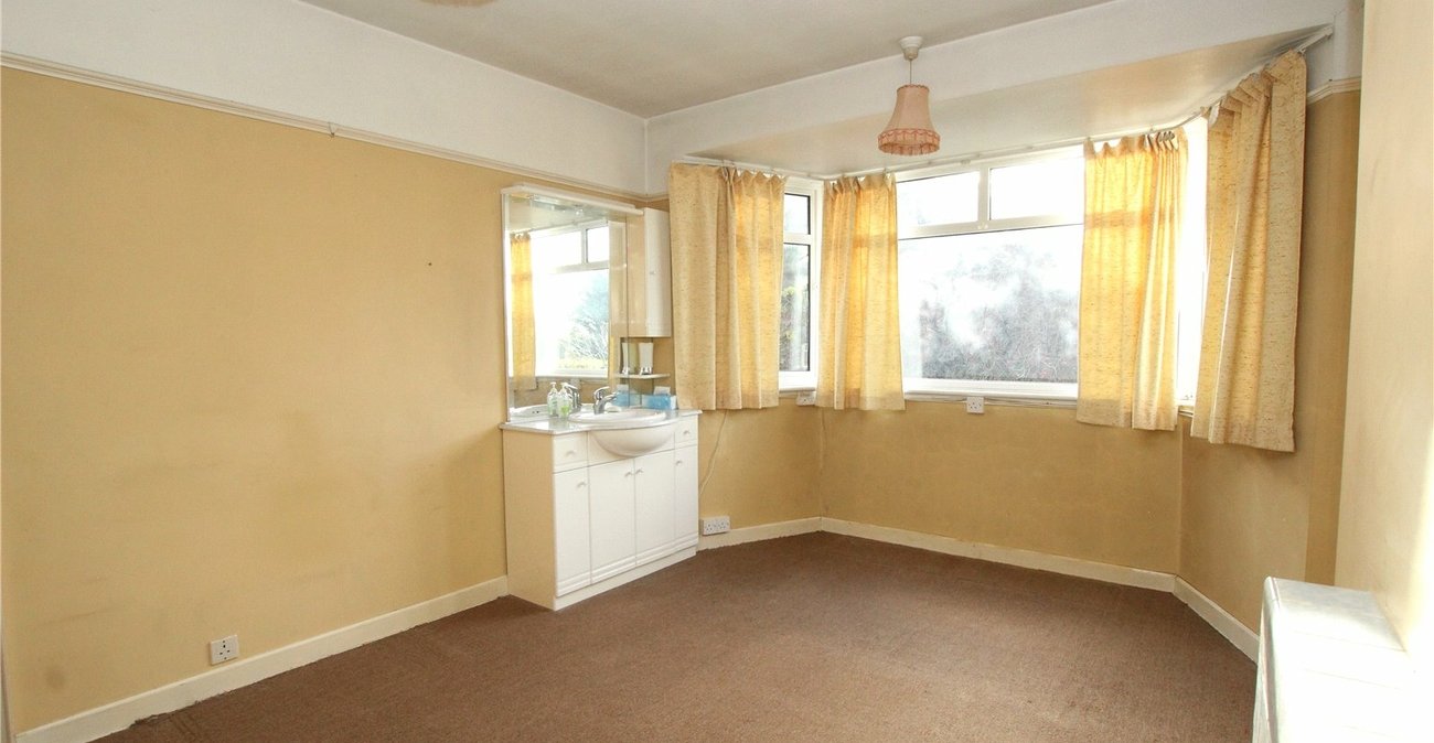 3 bedroom house for sale in Shooters Hill | Robinson Jackson